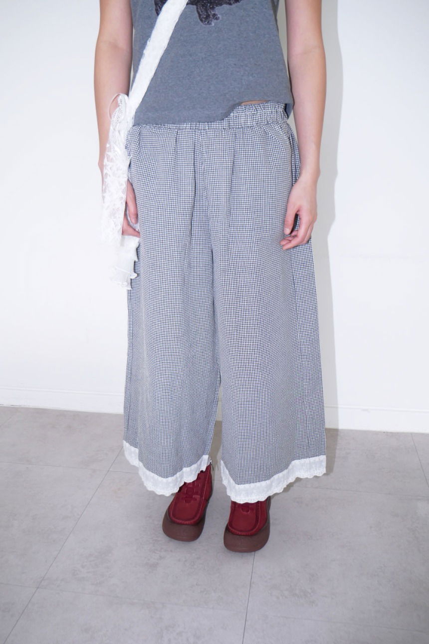 ) tender check loose pants