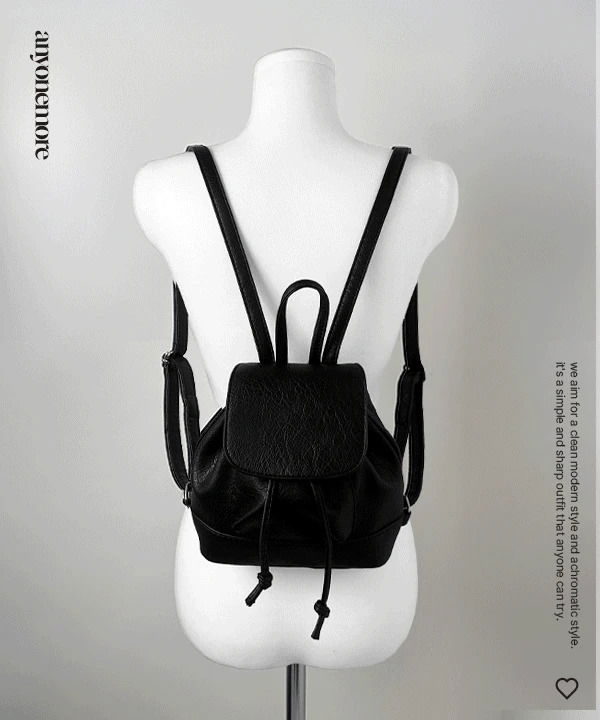 Hitch Daily Black Leather Mini Backpack