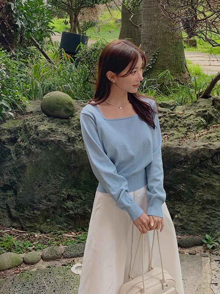 Sneblin Square Neck Semi Crop Knitwear 針織衫