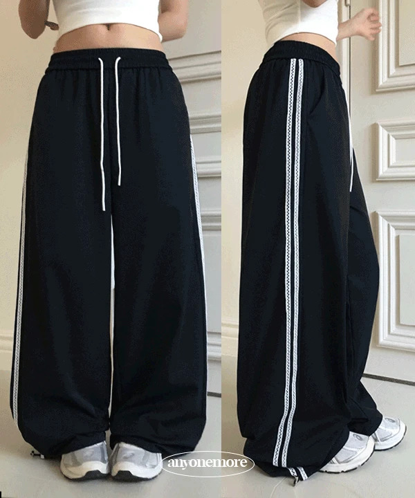 sweatpants
