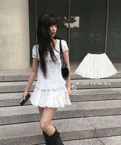 Burin lace frill mini skirt