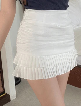 pleated-skirt
