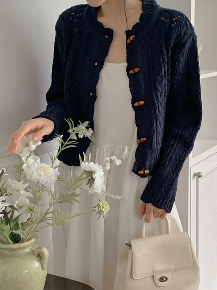 Nibilid Twisted Button Knitwear Cardigan 开襟衫