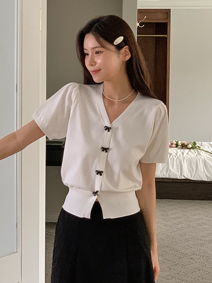 Ribotine Spandex Ribbon Button Short Sleeve Knitwear  针织衫
