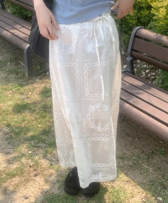 이네블 레이스 자수 롱스커트