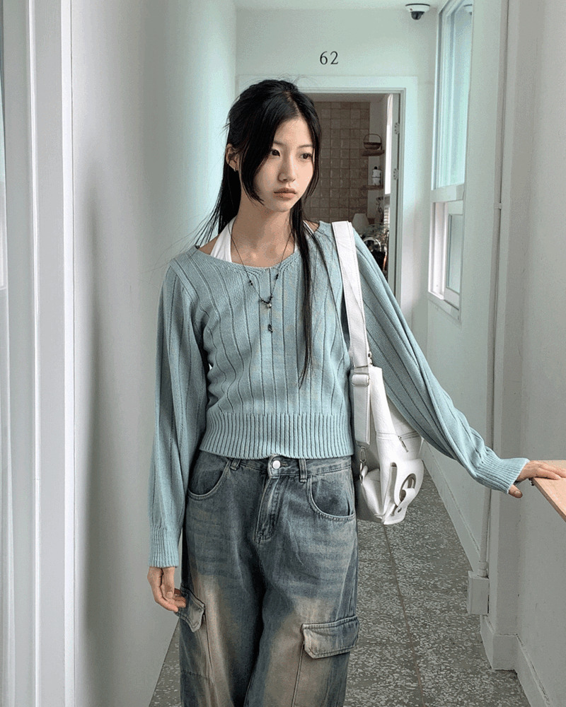High Knee Ribbed V-Neck Semi Crop Long Sleeve Knitwear  针织衫