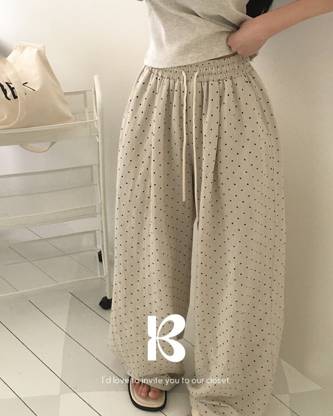 Dot Pin Tuck Pants
