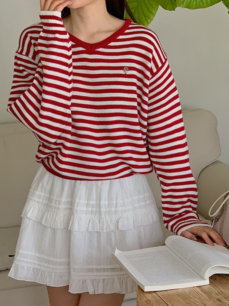 Liennick Stripe V-Neck Pendant Knitwear  针织衫