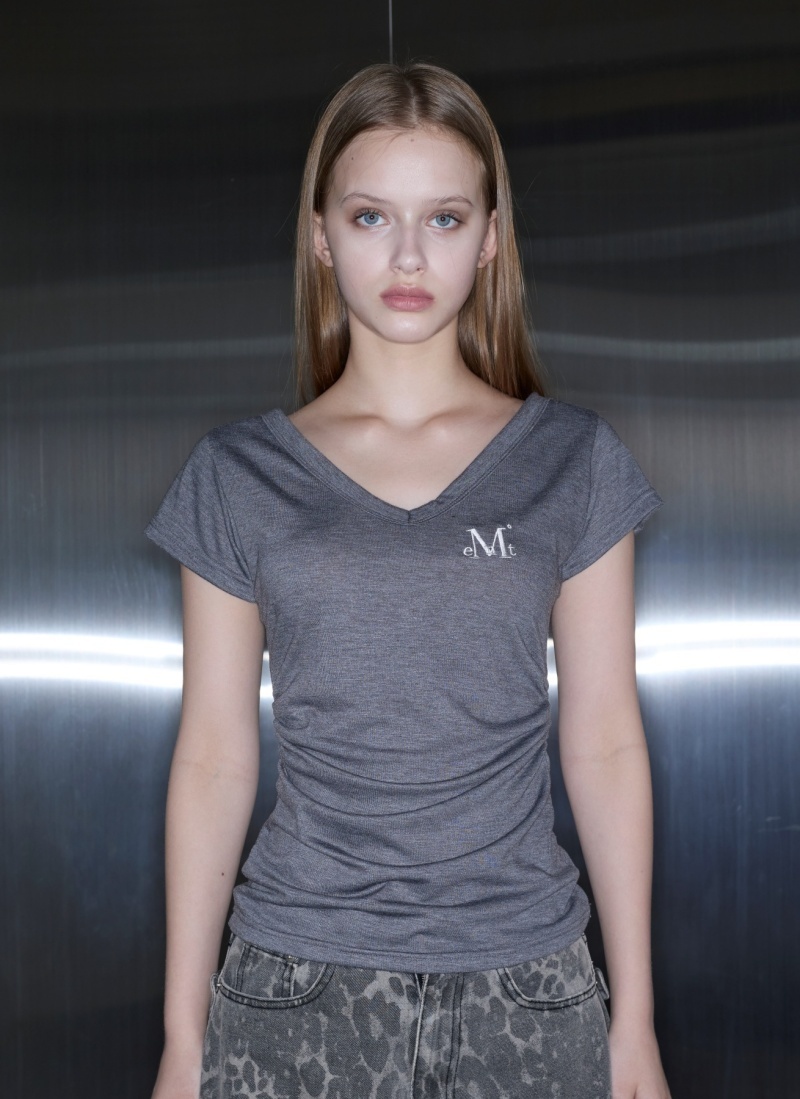 YATI SIDE SHIRRING V-NECK HALF T YATI side shirring v V-Neck short sleeve T-shirt (4 colors) 短袖上衣