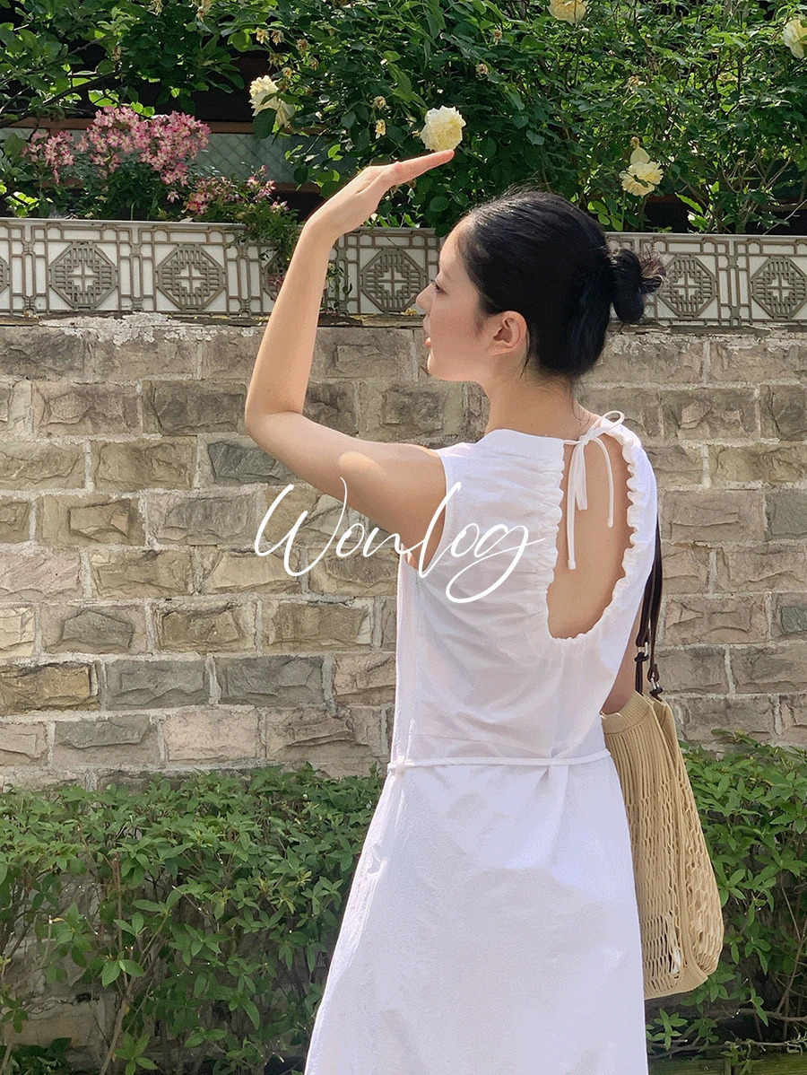 连身裙