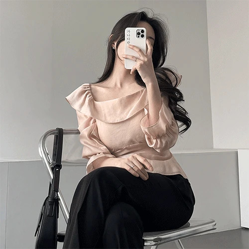 Ganadaran Ridiu Square Neck Off Shoulder Two Way Ruffle Tencel Chiffon Waistband Delicate Blouse 3 Colors 雪紡襯衫