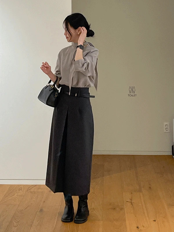 Pencil pleated long skirt 裙子