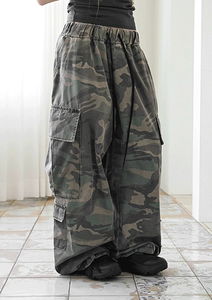 Leran Camo Wide Pants
