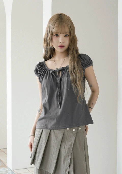 Coyub Dot Ribbon T-shirt
