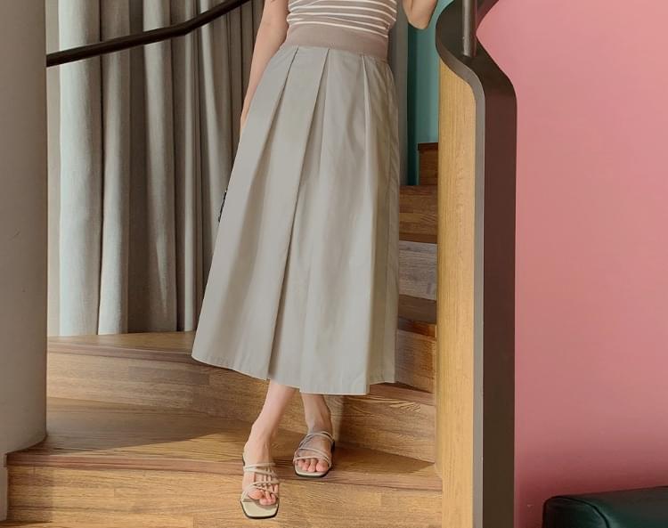 Lepindor pleated back banding long skirt (Ships Today)