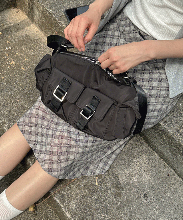 Plant two-pocket buckle shoulder bag 肩背包