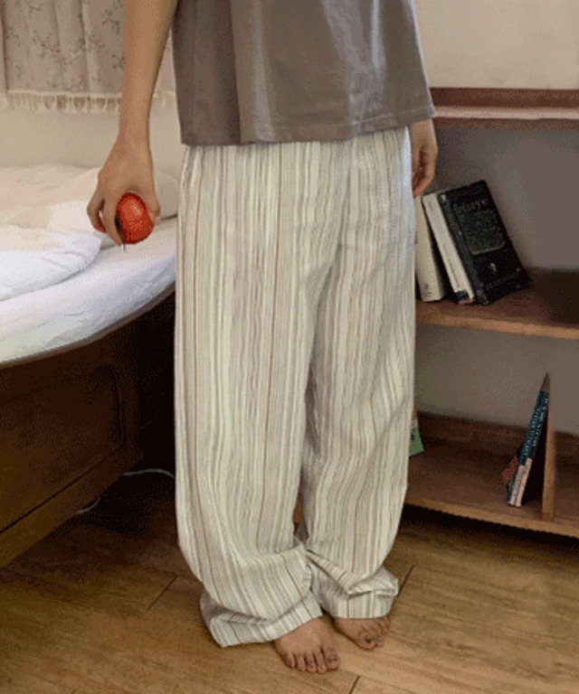 wide-leg-pants
