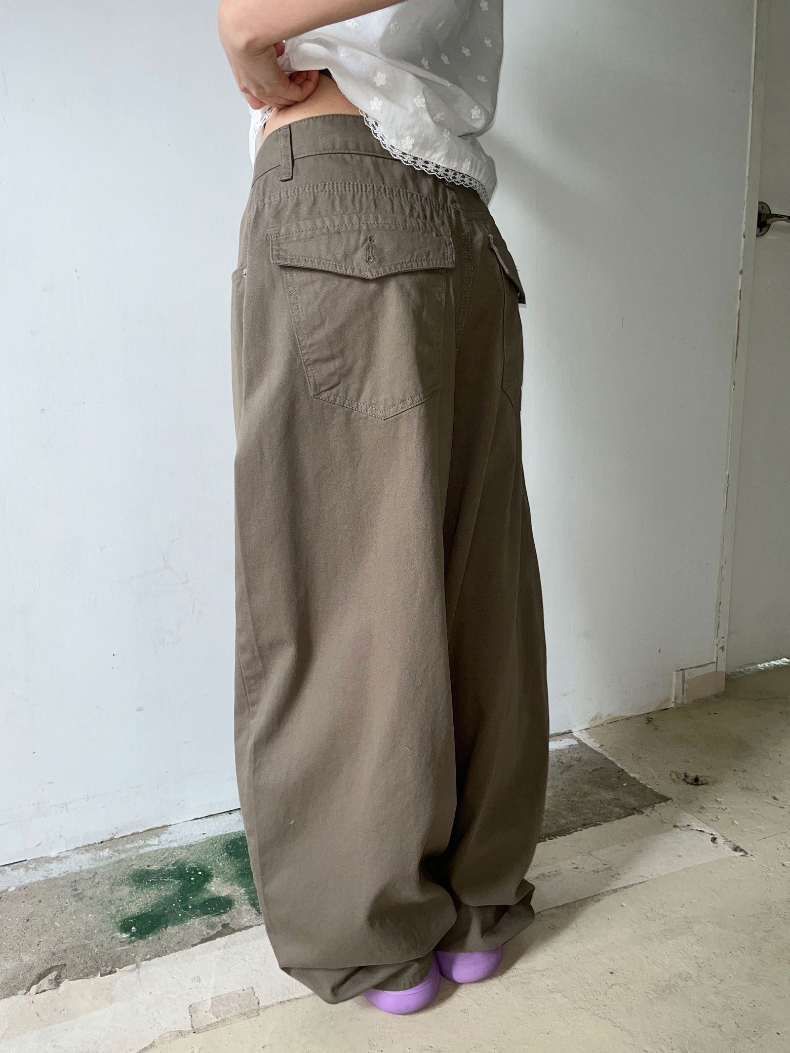 ワイドパンツ