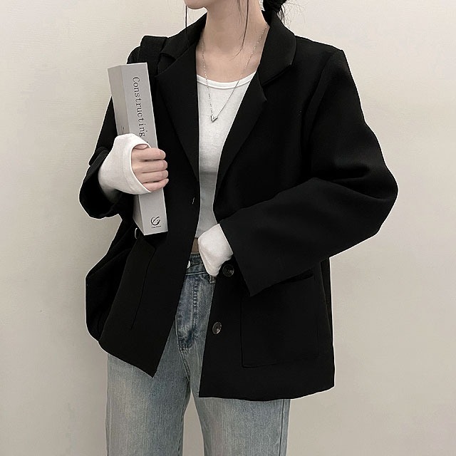 素色休閒排釦西裝外套