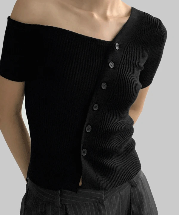 Merry Me Unbal One Off Shoulder Short Sleeve Knitwear 针织衫