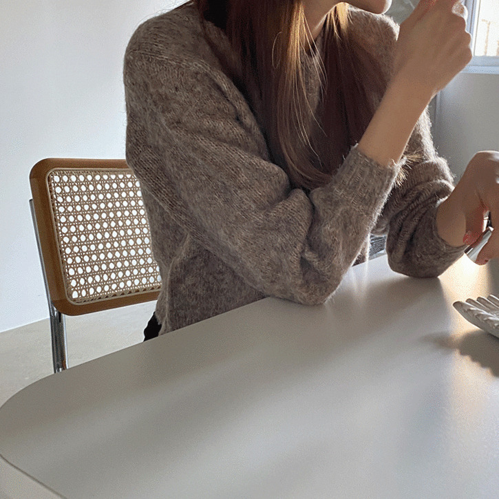 Fluid Crop Round Knitwear