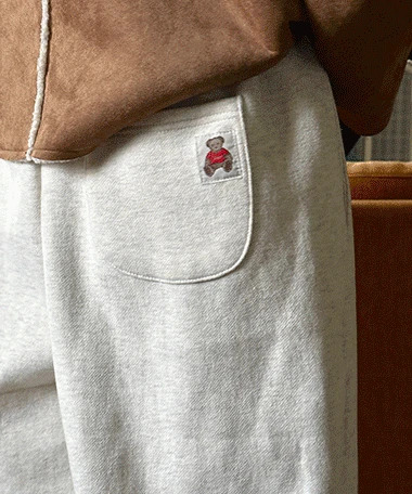 Widum Teddy Bear Patch Woolen Jogger Pants 长裤