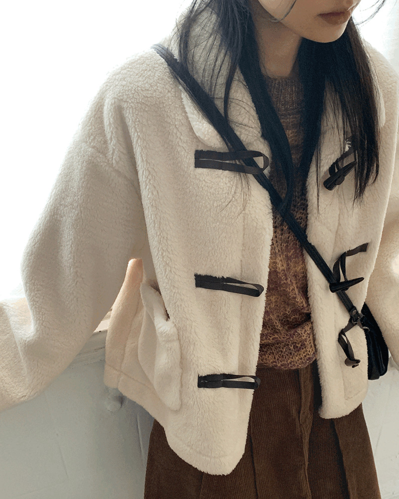 Shitao Shearling Collar Tteokbokki Short Coat 大衣