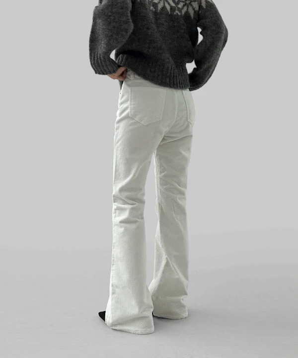 Moit Woolen Slim Flared Pants