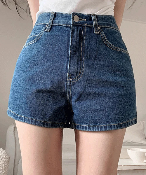 牛仔短褲