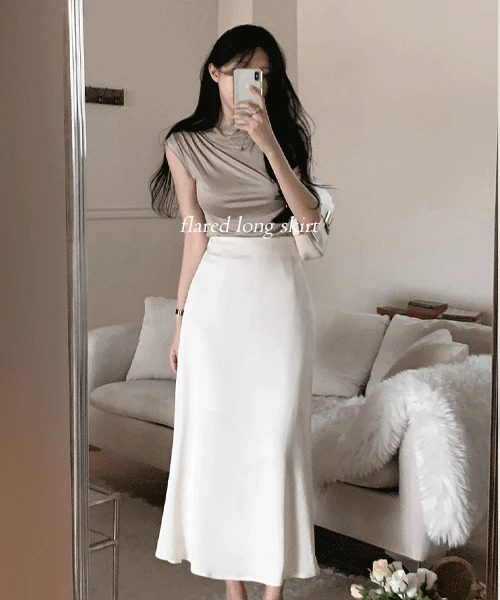 gown