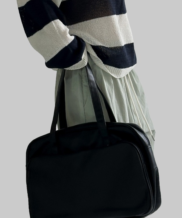 Bourbon Soft Square Big Shoulder Bag 肩背包