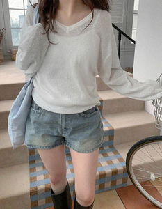 Linen Buckle 3 V-Neck Knitwear