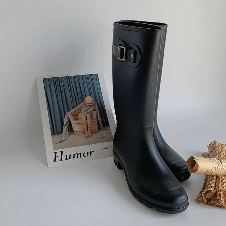 Buckle long rain boots
