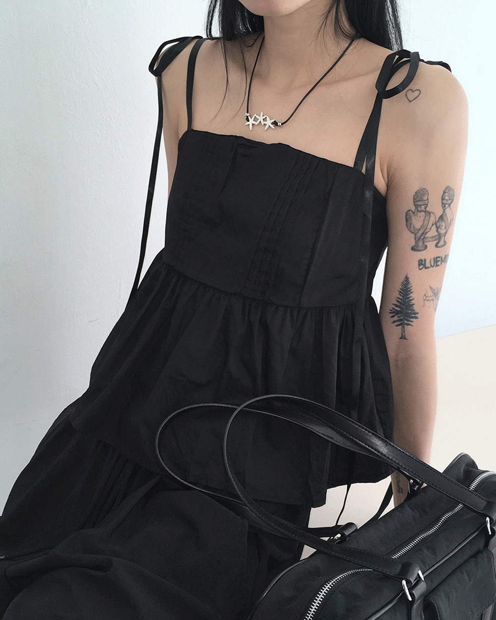 Teed Pintuck Flare Ribbon Strap Smoking Sleeveless Blouse 无袖