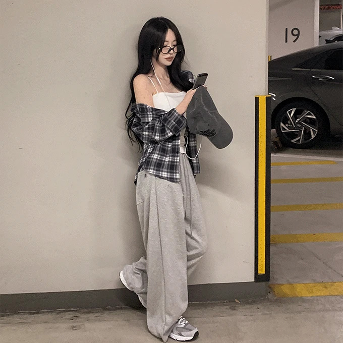 休閒款肩帶格紋口袋襯衫
