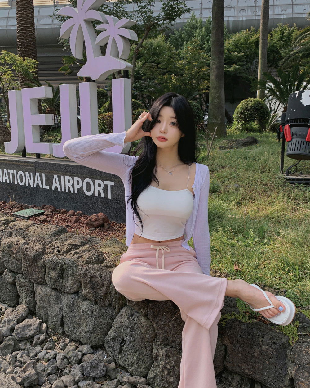 민소매 모델 착용 이미지-S1L54