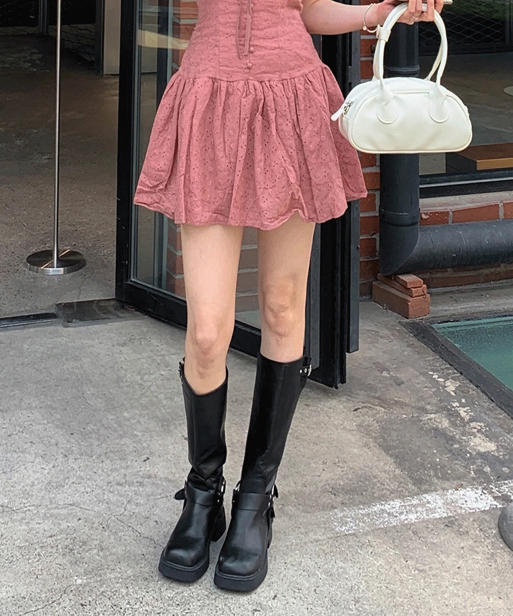 靴子