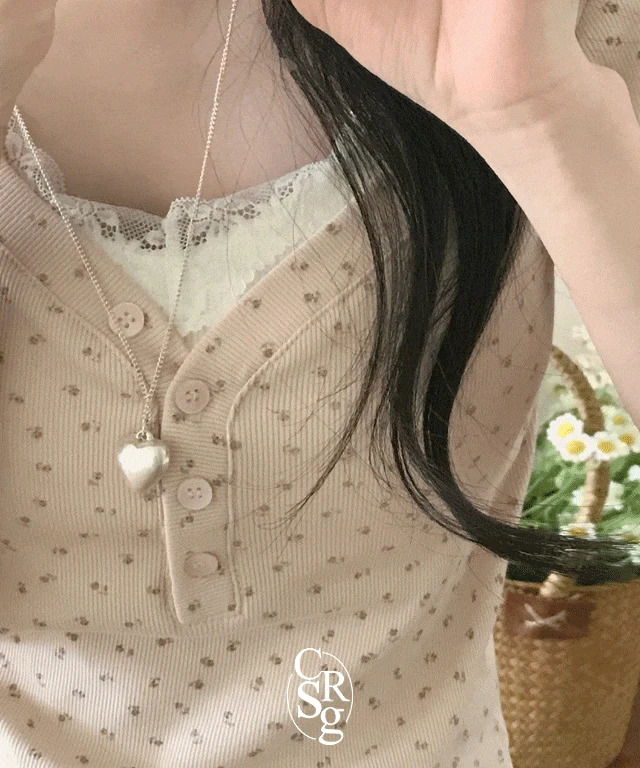 短袖上衣