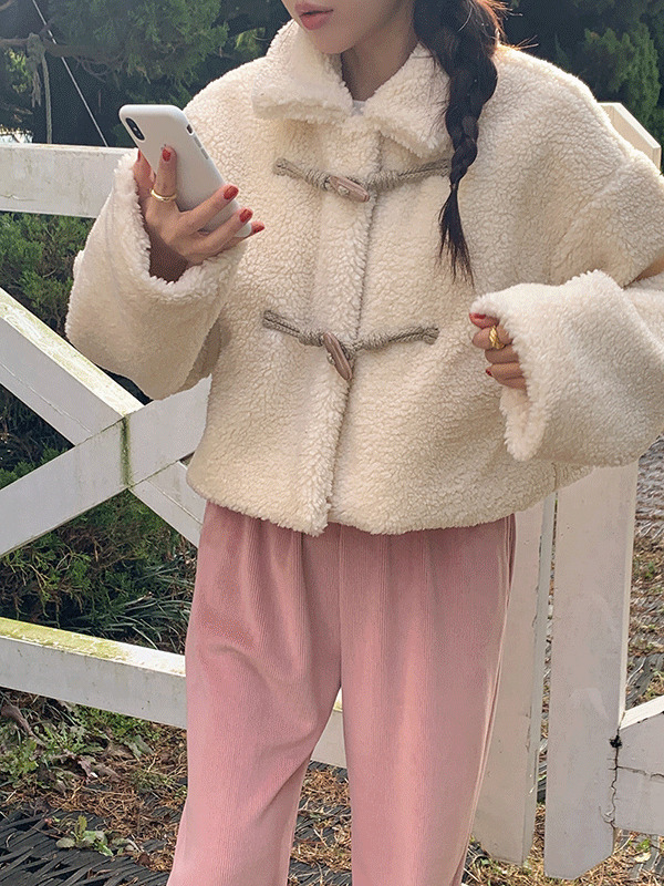 Olaf Pogeuli Tteokbokki Fur Fleece Short Crop Coat Shearling(2 colors) 大衣