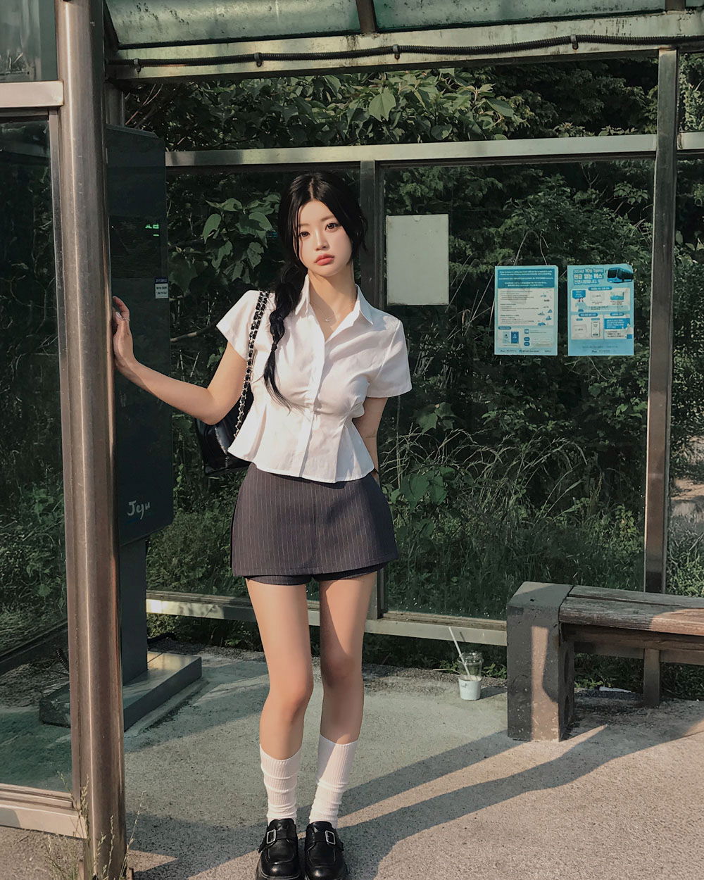 반바지 모델 착용 이미지-S1L25