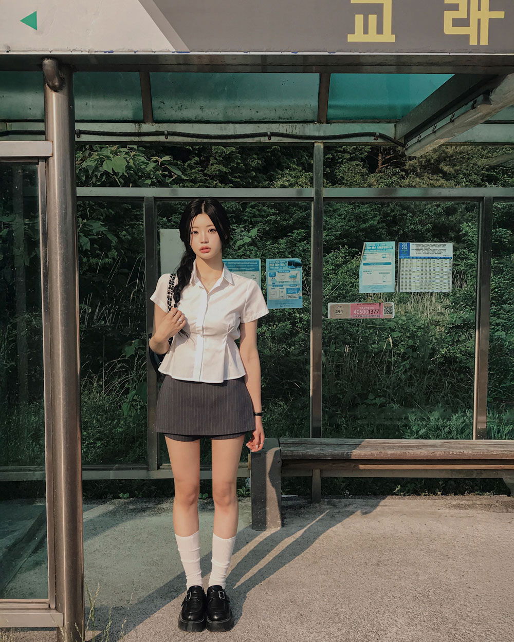 반바지 모델 착용 이미지-S1L27