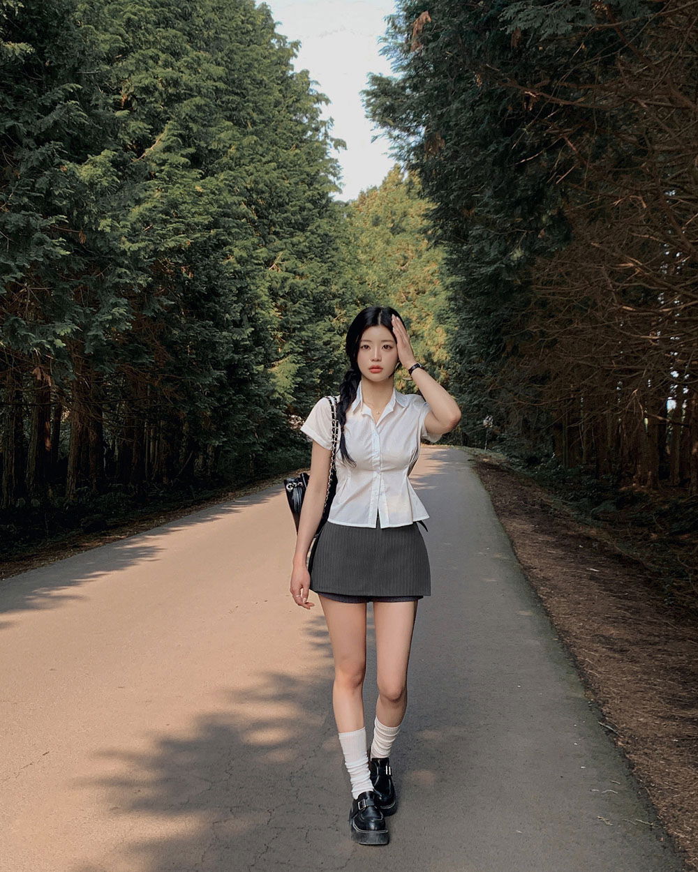 반바지 모델 착용 이미지-S1L29