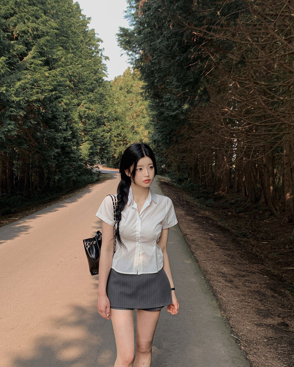 반바지 모델 착용 이미지-S1L31
