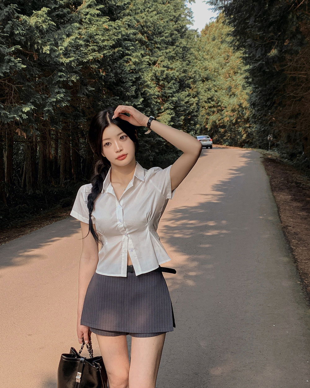 반바지 모델 착용 이미지-S1L34