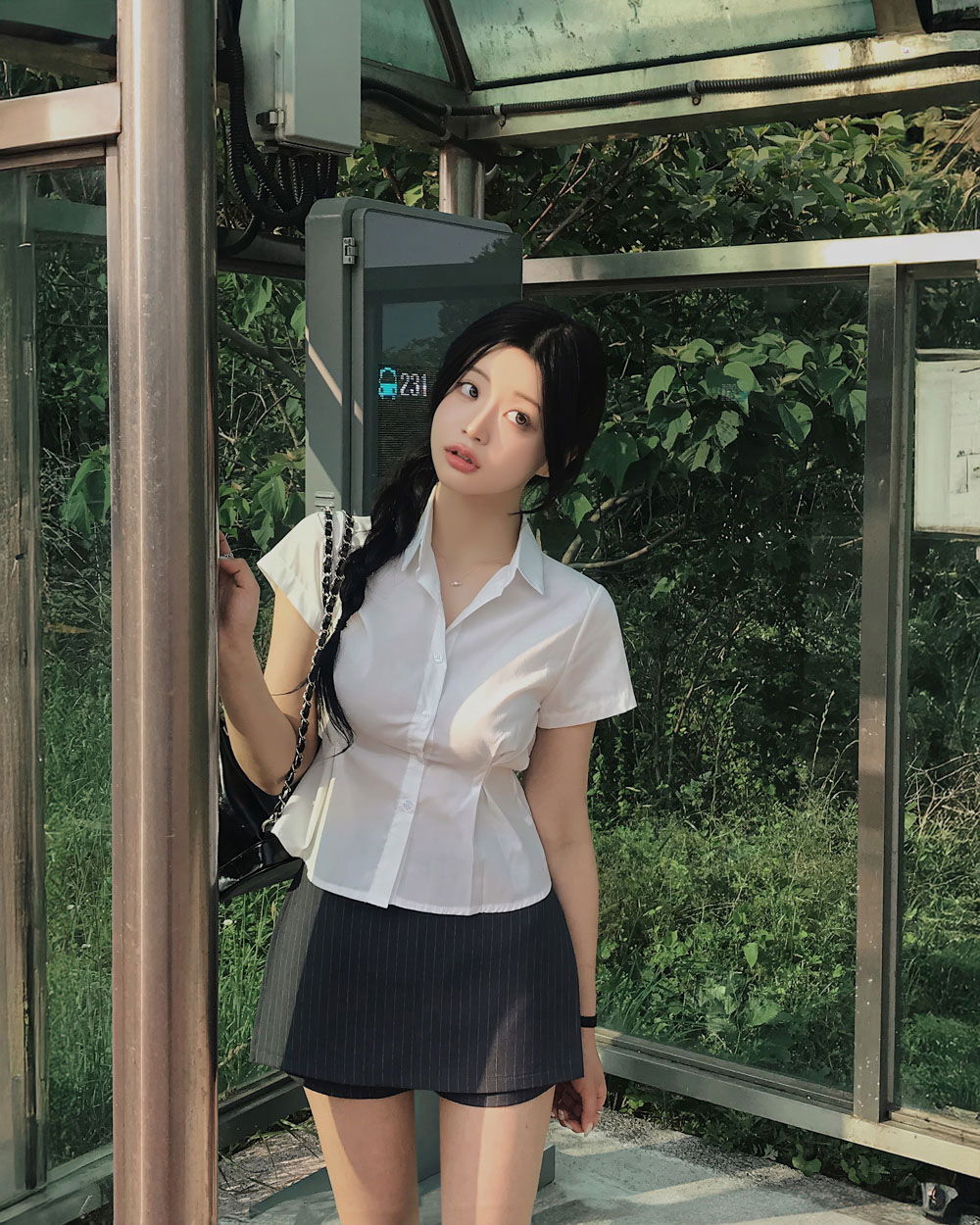 반바지 모델 착용 이미지-S1L52