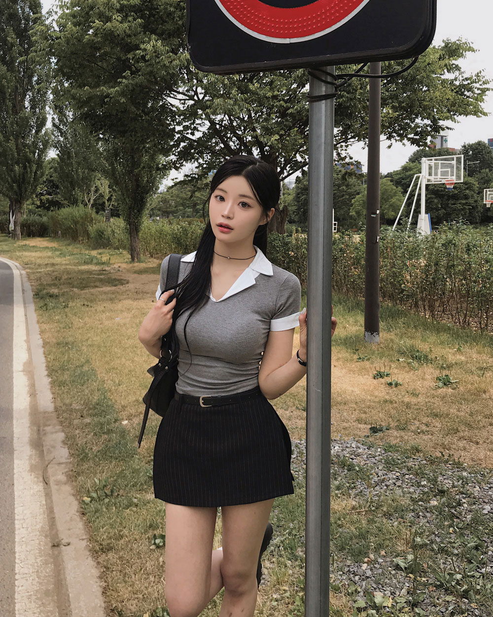 반바지 모델 착용 이미지-S1L75