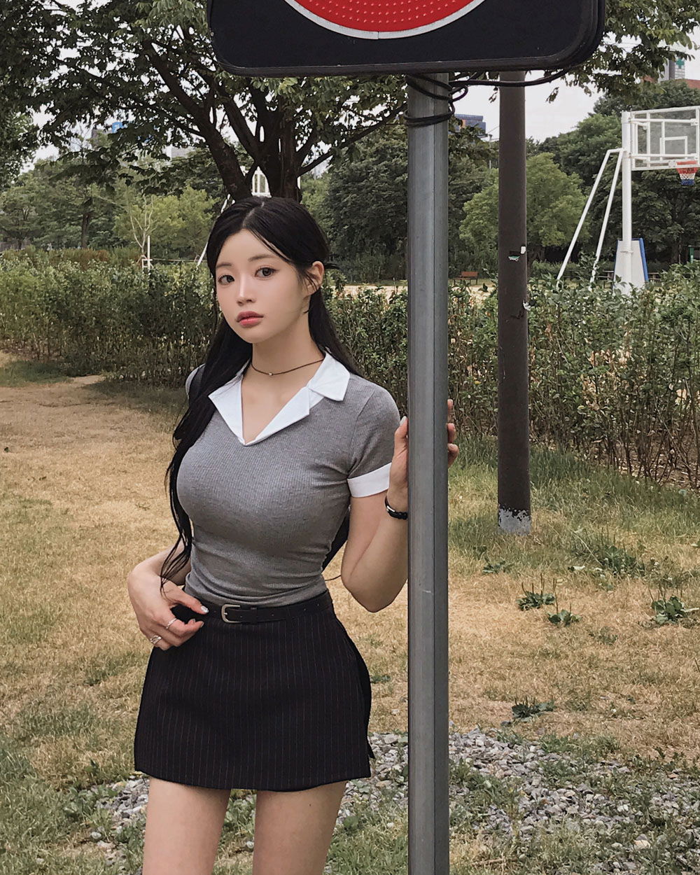 반바지 모델 착용 이미지-S1L73