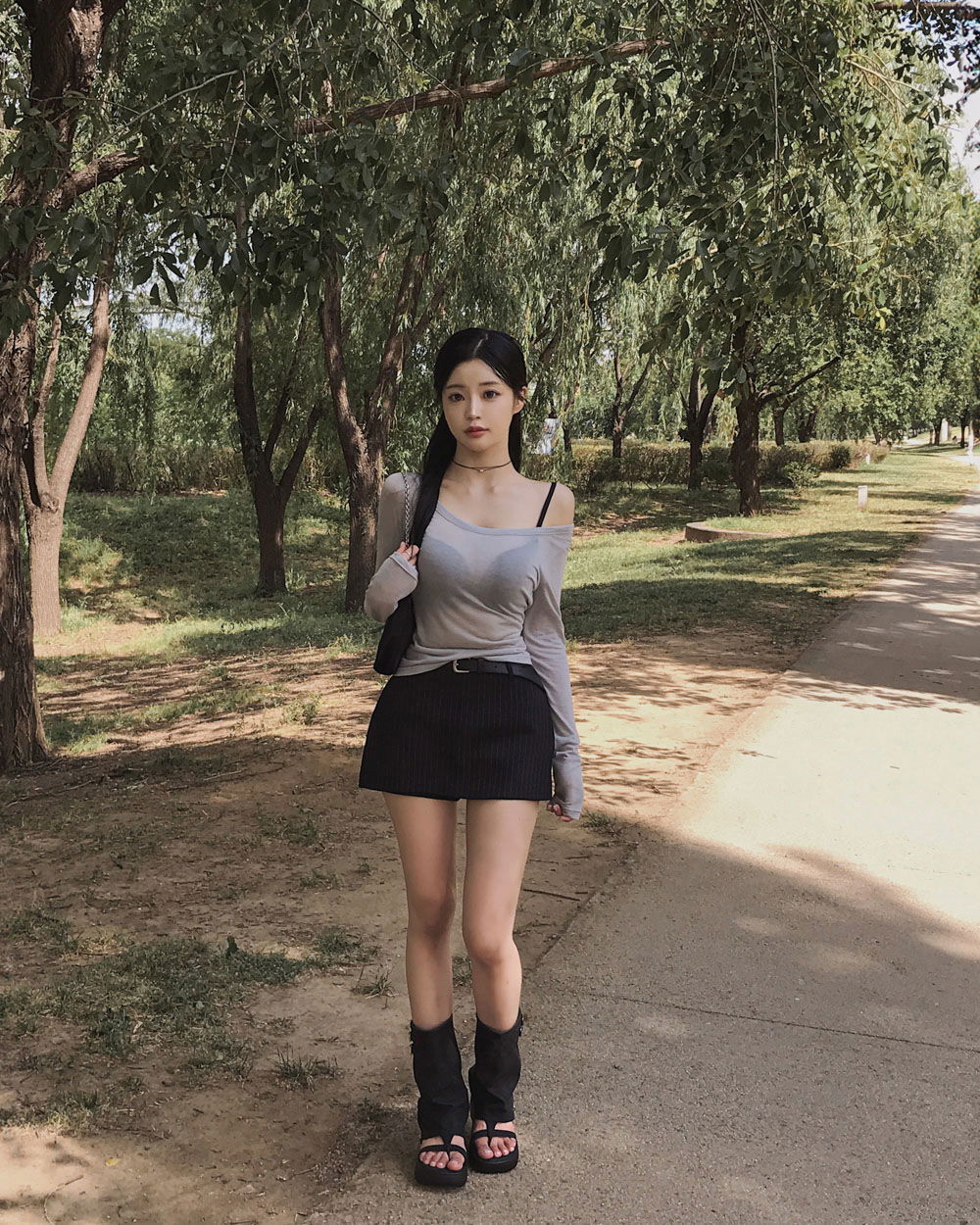 반바지 모델 착용 이미지-S1L85