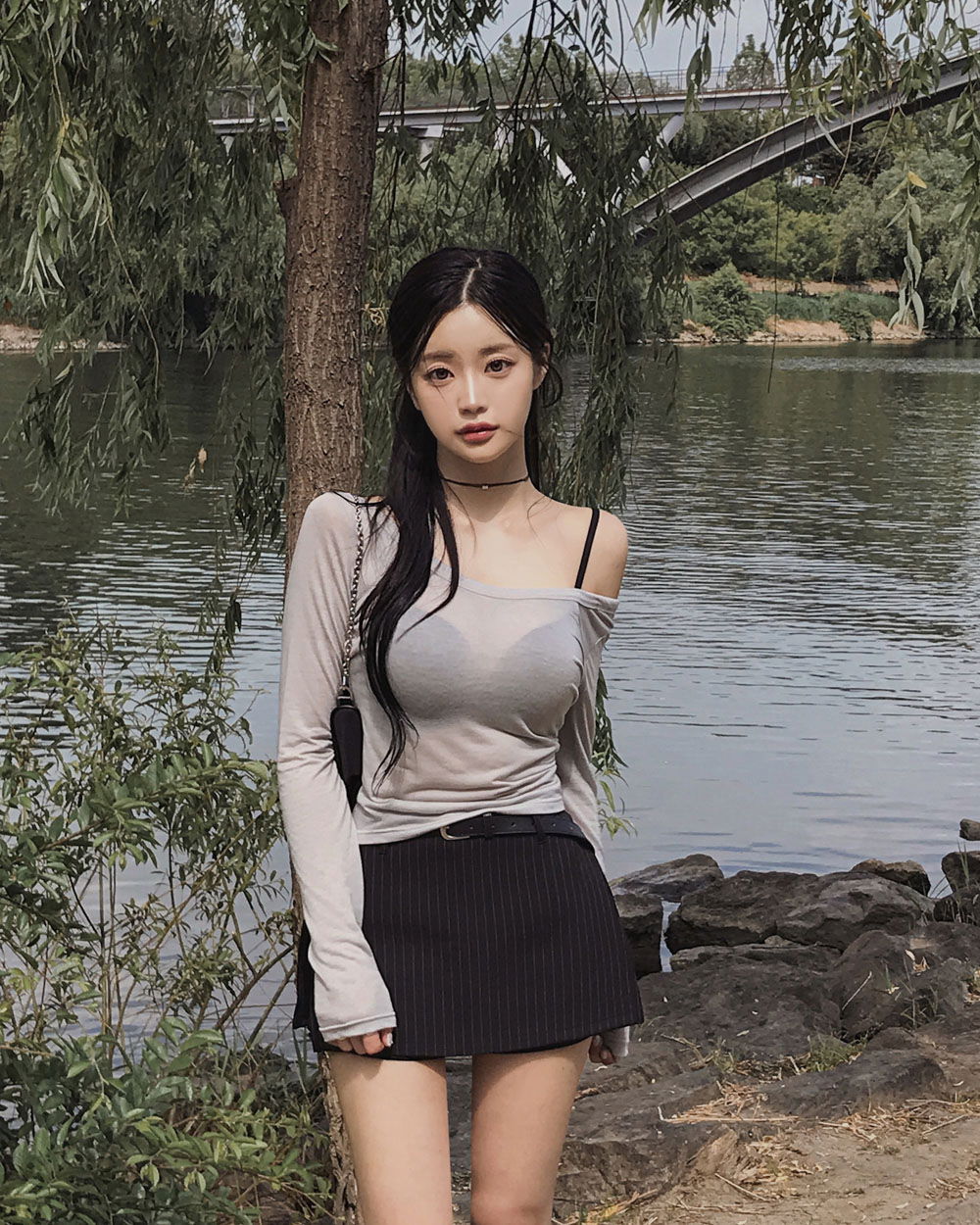 반바지 모델 착용 이미지-S1L93
