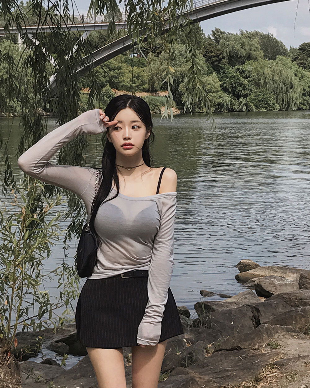 반바지 모델 착용 이미지-S1L89